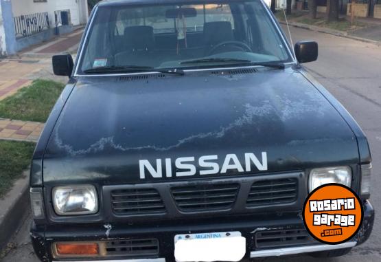 Camionetas - Nissan Nissan pathfinder Mod. 96 1996 Diesel 999999Km - En Venta