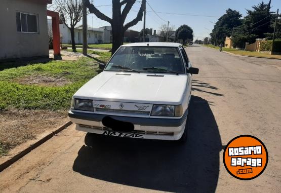 Autos - Renault 9 1995 Nafta 253000Km - En Venta