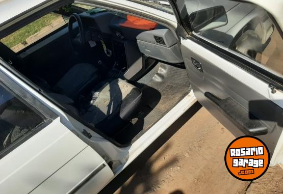 Autos - Renault 9 1995 Nafta 253000Km - En Venta