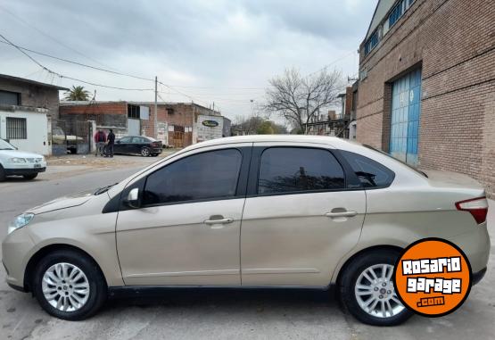 Autos - Fiat Grand Siena 1.4 atractive 2013 GNC 228000Km - En Venta