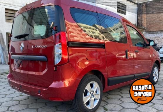 Utilitarios - Renault KANGOO 2024 Nafta 0Km - En Venta