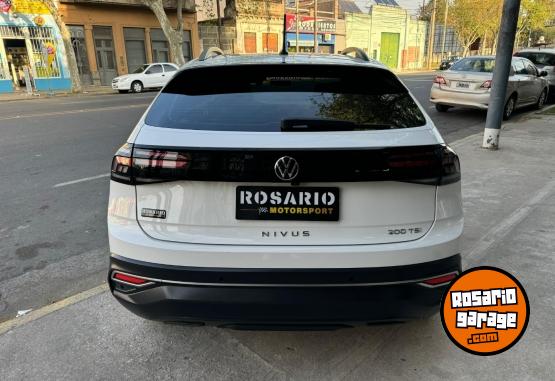 Autos - Volkswagen Nivus 2023 Nafta 11000Km - En Venta