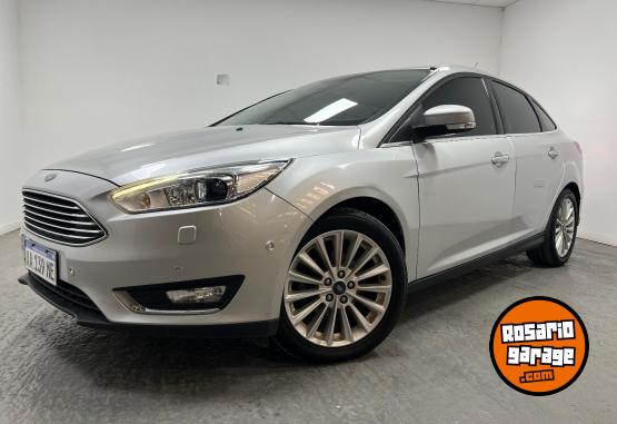 Autos - Ford FOCUS 4P 2.0L N AT TITANI 2016 Nafta 121021Km - En Venta