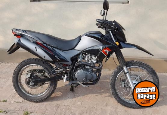 Motos - Zanella ZR 250 2020 Nafta 7800Km - En Venta