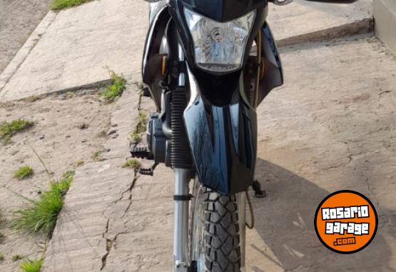 Motos - Zanella ZR 250 2020 Nafta 7800Km - En Venta