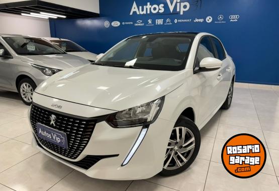 Autos - Peugeot 208 ALLURE PACK 2023 Nafta 14500Km - En Venta