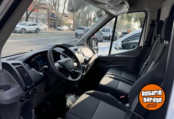 Utilitarios - Ford Transit 2022 Diesel 65000Km - En Venta