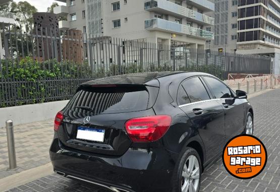 Autos - Mercedes Benz A200 2018 Nafta 72000Km - En Venta