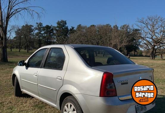 Autos - Renault Logan 2010 GNC 200000Km - En Venta