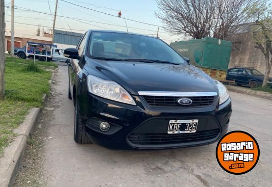 Autos - Ford Focus 1.6 4p exe 2011 GNC 198000Km - En Venta