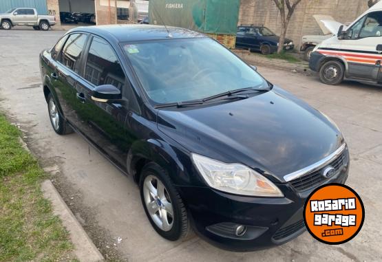 Autos - Ford Focus 1.6 4p exe 2011 GNC 198000Km - En Venta