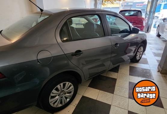 Autos - Volkswagen Voyage 2017 Nafta 93000Km - En Venta