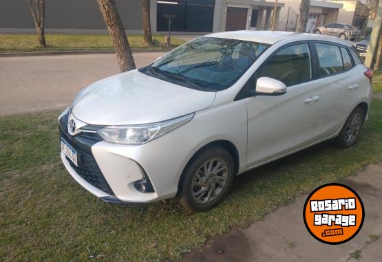 Autos - Toyota YARIS XLS CVT 5 PUERTAS 2022 Nafta 25600Km - En Venta