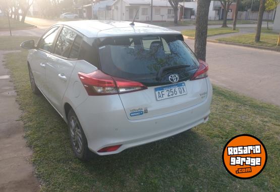 Autos - Toyota YARIS XLS CVT 5 PUERTAS 2022 Nafta 25600Km - En Venta