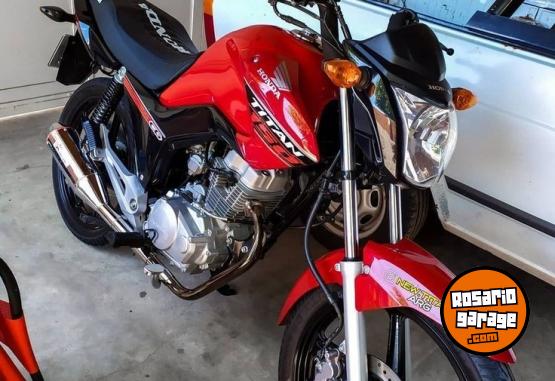 Motos - Honda New titn 2021 Nafta 19000Km - En Venta