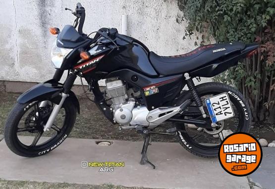 Motos - Honda New titn 2021 Nafta 19000Km - En Venta