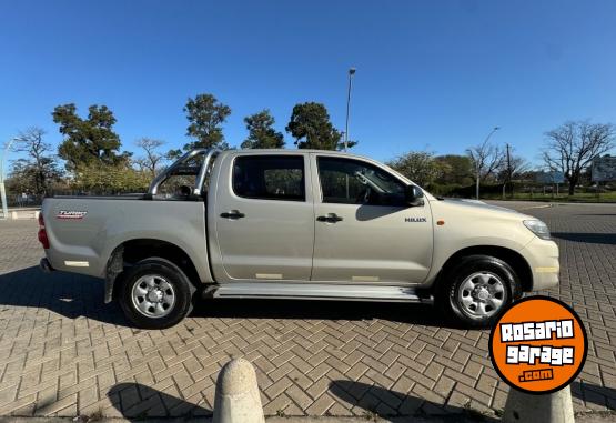 Camionetas - Toyota HILUX 2.5 DX PACK 2013 Diesel 150000Km - En Venta