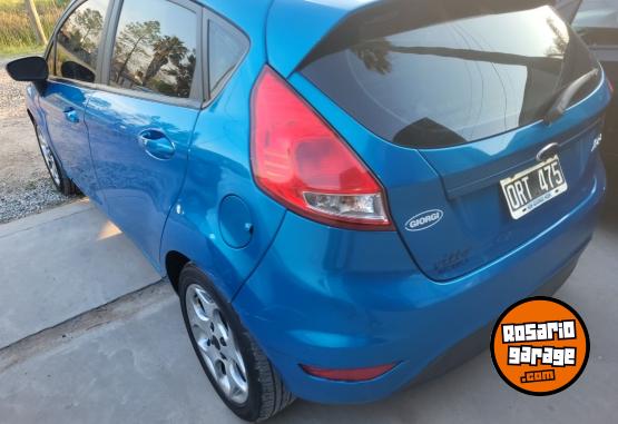 Autos - Ford Fiesta 2015 Nafta 180000Km - En Venta