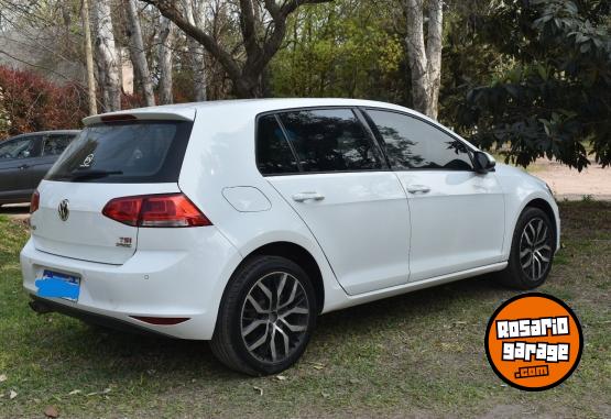 Autos - Volkswagen GOLF. 2017 Nafta 140000Km - En Venta