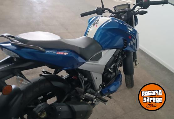 Motos - Beta RTR, 160 2023 Nafta 9700Km - En Venta