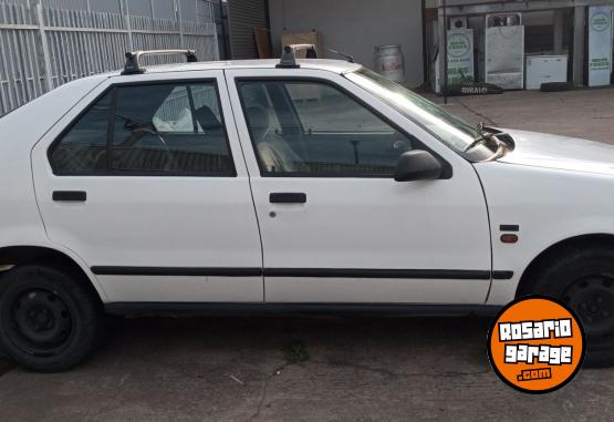 Autos - Renault 19 1995 GNC 280000Km - En Venta