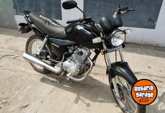 Motos - Guerrero Urban 150 2023 Nafta 4500Km - En Venta