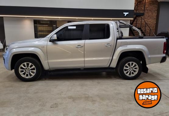 Camionetas - Volkswagen AMAROK DC COMFORTLINE 2.0 2017 Diesel 98000Km - En Venta