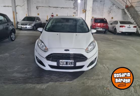 Autos - Ford Fiesta Kinetic Titanium 2014 Nafta 60000Km - En Venta