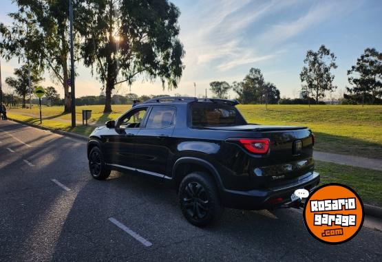 Camionetas - Fiat Toro 2016 Diesel 90000Km - En Venta