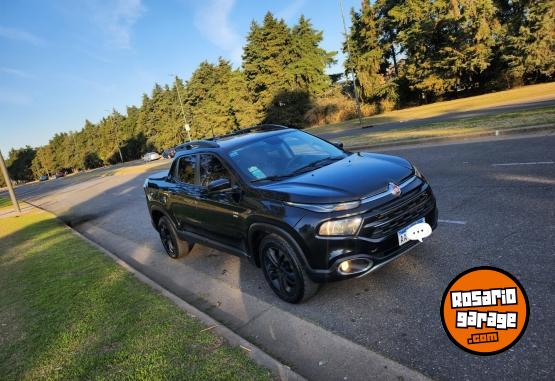 Camionetas - Fiat Toro 2016 Diesel 90000Km - En Venta