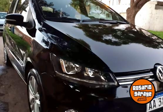 Autos - Volkswagen Suran Highline 2016 Nafta 140000Km - En Venta