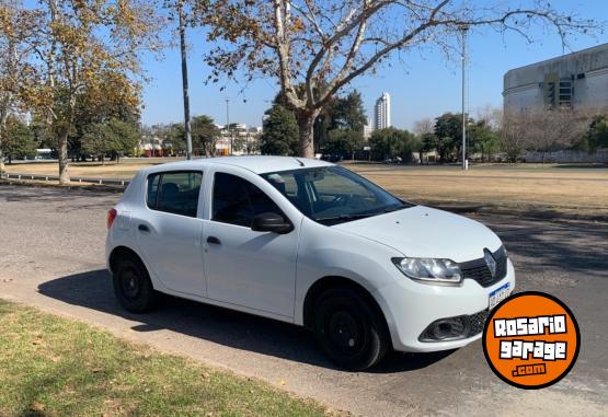 Autos - Renault Sandero Authentique 2017 GNC 103000Km - En Venta