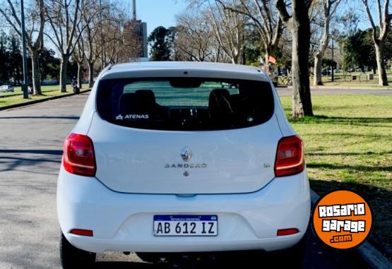 Autos - Renault Sandero Authentique 2017 GNC 103000Km - En Venta