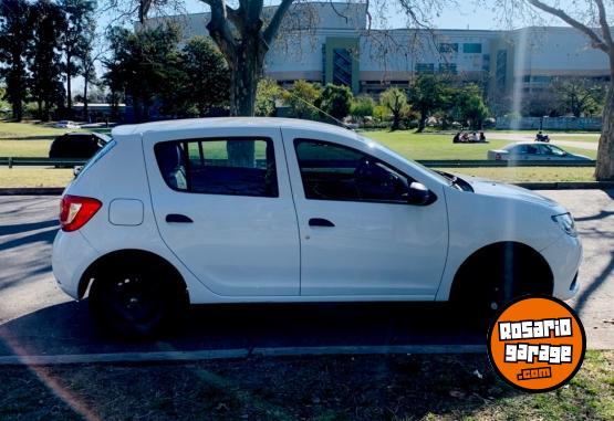 Autos - Renault Sandero Authentique 2017 GNC 103000Km - En Venta