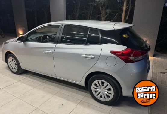 Autos - Toyota YARIS  XS 2021 Nafta 52000Km - En Venta