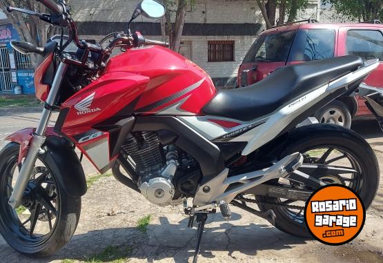 Motos - Honda New twister 2018 Nafta 15000Km - En Venta