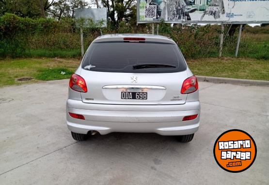 Autos - Peugeot 207 2014 Nafta 70000Km - En Venta