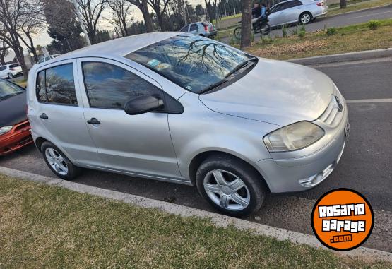 Autos - Volkswagen Fox 2005 Nafta 194000Km - En Venta