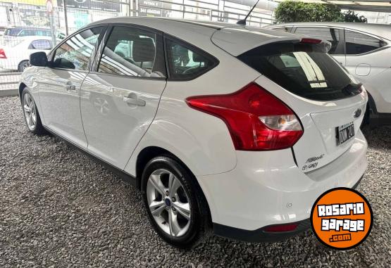 Autos - Ford FOCUS 5P 2.0L N AT SE 2015 Nafta 135727Km - En Venta