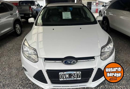 Autos - Ford FOCUS 5P 2.0L N AT SE 2015 Nafta 135727Km - En Venta