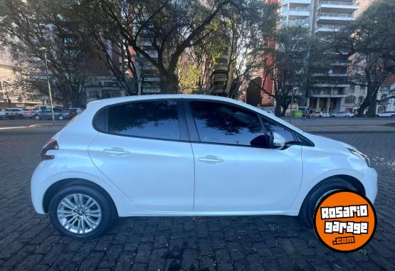 Autos - Peugeot Modelo: 208 1.6 5P Allure 2018 Nafta 60000Km - En Venta