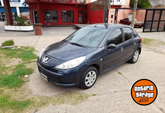 Autos - Peugeot 207 compac 2011 GNC 175000Km - En Venta