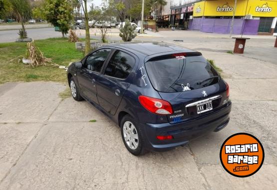 Autos - Peugeot 207 compac 2011 GNC 175000Km - En Venta