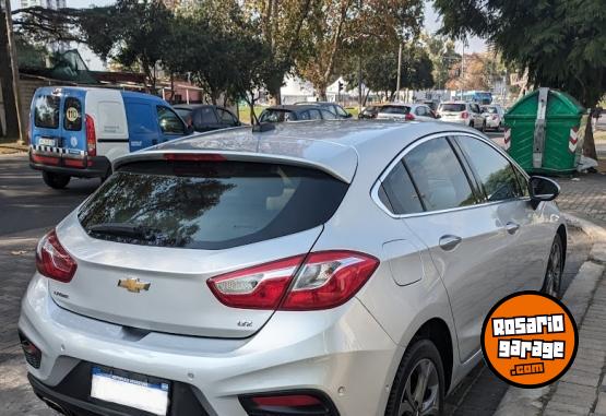 Autos - Chevrolet CRUZE LTZ + AUT. 5 Pts. 2017 Nafta 82000Km - En Venta