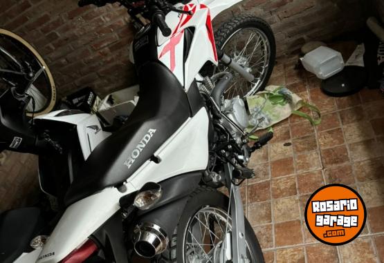 Motos - Honda Xr 150 2022 Nafta 5890Km - En Venta