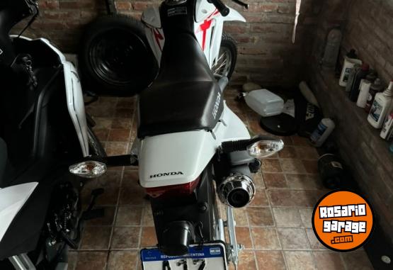 Motos - Honda Xr 150 2022 Nafta 5890Km - En Venta