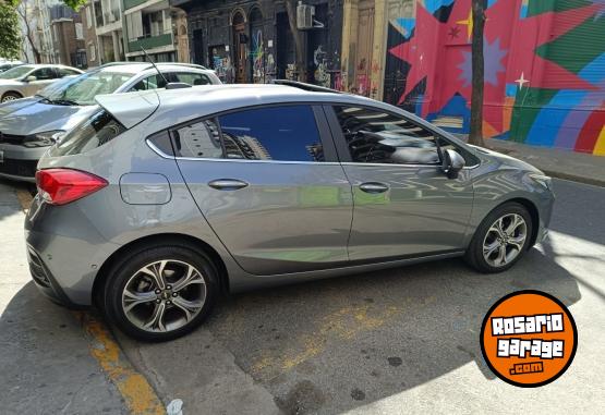 Autos - Chevrolet Cruze premier 2022 Nafta 24800Km - En Venta