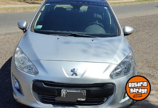 Autos - Peugeot 308 Allure Nav 2014 Nafta 94000Km - En Venta