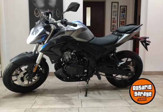 Motos - Voge Voge 500 R 2023 Nafta 2700Km - En Venta