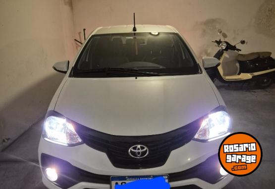 Autos - Toyota Etios 2023 Nafta 12000Km - En Venta